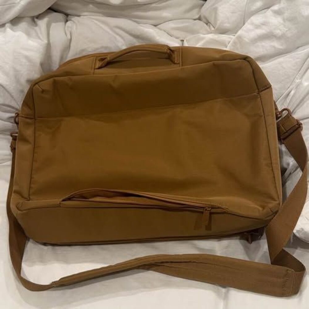 NWOT - BEIS Camel Ultimate Travel Duffel